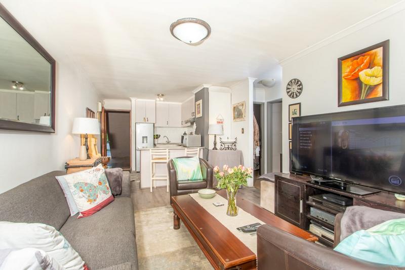 2 Bedroom Property for Sale in Tyger Valley Western Cape